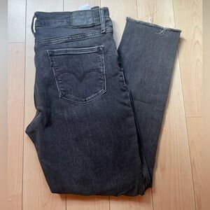 Levi's Women's 311 Shaping Skinny Jeans - Size 29 (*Short)